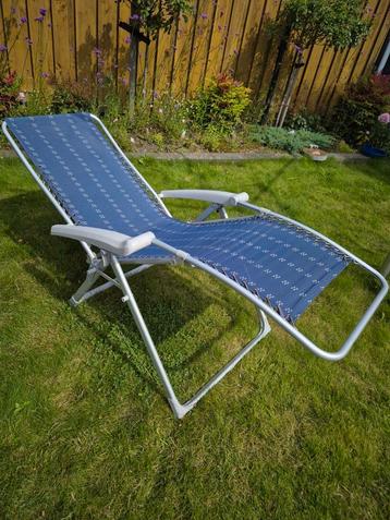 Relax stoel kantelstoel beschikbaar voor biedingen