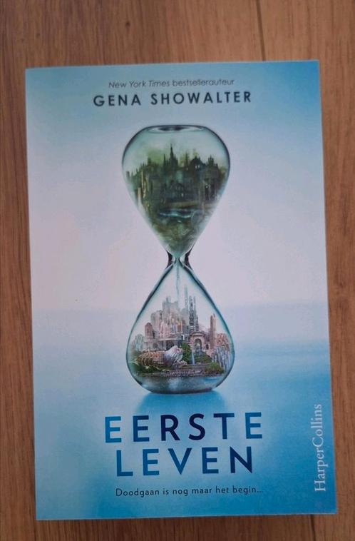 Gena Showalter - Eerste leven, Boeken, Kinderboeken | Jeugd | 13 jaar en ouder, Zo goed als nieuw, Ophalen of Verzenden