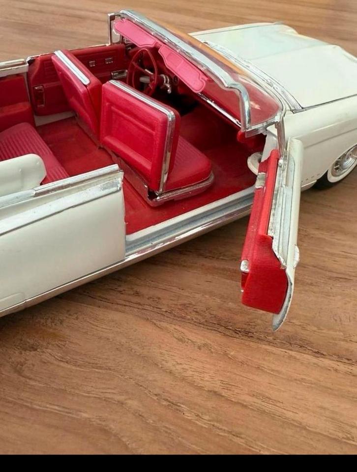 GM Auto Model 1/18 - Prachtig Detail!, Hobby en Vrije tijd, Modelauto's | 1:18, Zo goed als nieuw, Auto, Overige merken, Ophalen of Verzenden