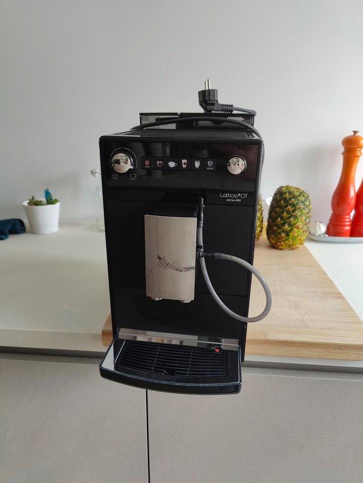 Melitta latticia OT series 600, Witgoed en Apparatuur, Koffiezetapparaten, Gebruikt, Koffiemachine, 10 kopjes of meer, Ophalen