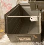 Brocante oude metalen magazijnbak, Antiek en Kunst, Ophalen of Verzenden