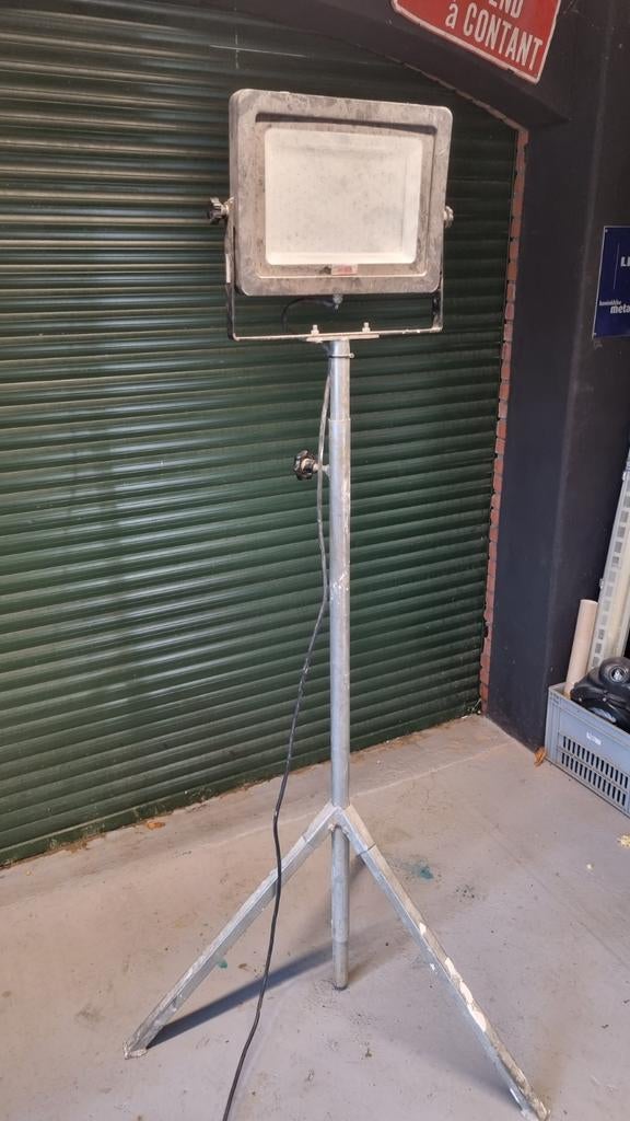 4tecx Bouwlamp met Statief - LED, Doe-het-zelf en Verbouw, Bouwverlichting, Ophalen, Gebruikt, Met statief, Lamp met armatuur
