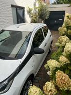 Toyota Aygo 1.0 Vvt-i 69pk 5D 2017 Wit, Auto's, Toyota, Voorwielaandrijving, 4 stoelen, Wit, Origineel Nederlands