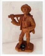 Beeld: Houten jager, met dier op rug, 17 cm, Antiek en Kunst, Kunst | Beelden en Houtsnijwerken, Ophalen of Verzenden