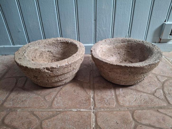 Mooie oude stenen Franse troggen prijs p.s., Tuin en Terras, Bloembakken en Plantenbakken, Steen, Minder dan 30 cm, Minder dan 60 cm
