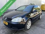 Volkswagen Golf 1.6 FSI Sportline NIEUWE APK Airco, Voorwielaandrijving, Gebruikt, 4 cilinders, Traction-control