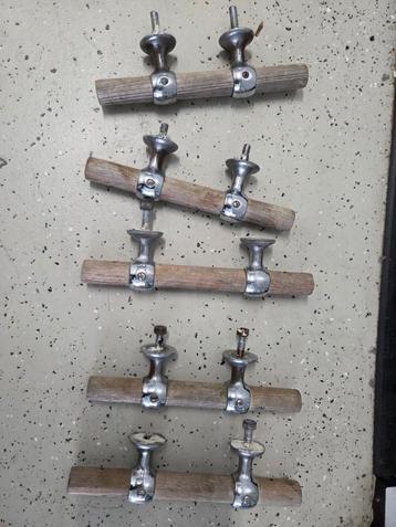 Teak houten kikkers 28 cm lang beschikbaar voor biedingen