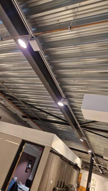 Eutrac 25-203 – 3-fase spanningsrail (230/400V, 16A, 50Hz) beschikbaar voor biedingen