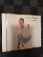 Faith pillow run in the sunshine, Verzenden, 1980 tot 2000, Gebruikt