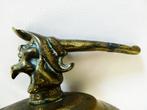 Bronzen auto mascotte, kabouter met puntmuts presse papier, Antiek en Kunst, Ophalen of Verzenden, Brons