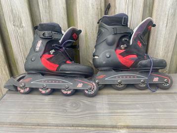 K2 Carbon Skeelers Maat 45 met kniebescherms beschikbaar voor biedingen