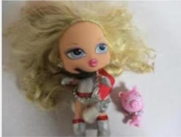 BRATZ BIG BAYZ SUPERGIRL CLOE haast als NIEUW beschikbaar voor biedingen