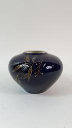 Echt Kobalt blauw vaasje, gouden decoratie. 5A8, Antiek en Kunst, Antiek | Keramiek en Aardewerk, Ophalen of Verzenden