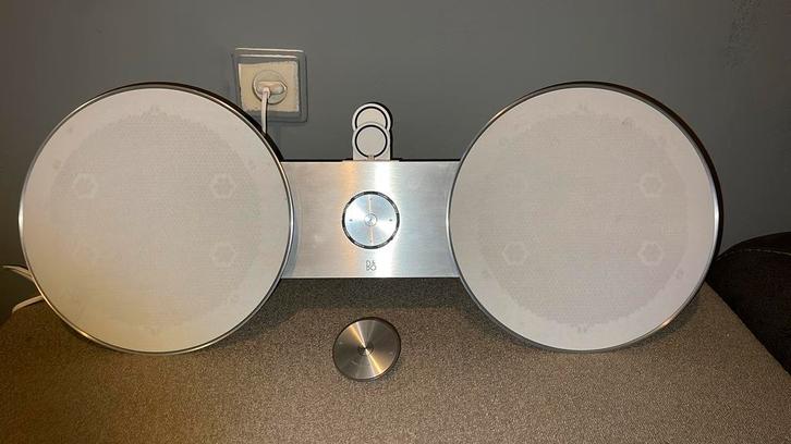 B&Q Beoplay A8, Telecommunicatie, Mobiele telefoons | Telefoon-opladers, Zo goed als nieuw, Apple iPhone, Ophalen of Verzenden