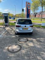 Volkswagen Touran  RLine 7pl 2017 Grijs, Auto's, Volkswagen, Voorwielaandrijving, 65 €/maand, 730 kg, 4 cilinders