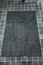 Leuk zwart vloerkleed Japandi stijl organisch 160x230 cm, Huis en Inrichting, Zwart, 150 tot 200 cm, 200 cm of meer, Ophalen of Verzenden