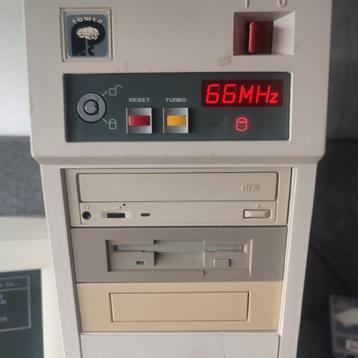 Big Tower 486 DX2-66 beschikbaar voor biedingen