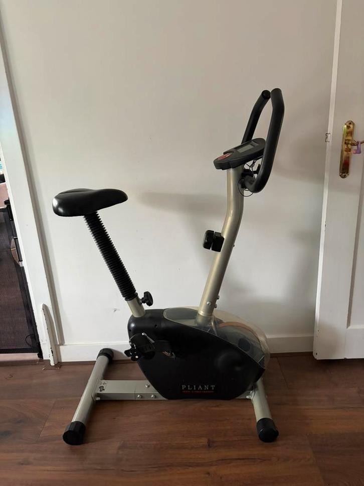 Pliant Hometrainer, Sport en Fitness, Fitnessapparatuur, Gebruikt, Hometrainer, Ophalen