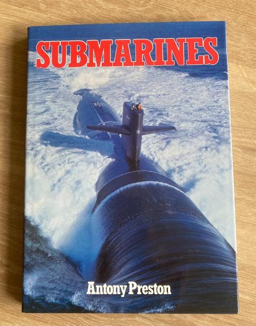 Submarines door Anthony Preston, Boeken, Oorlog en Militair, Zo goed als nieuw, Marine, Verzenden