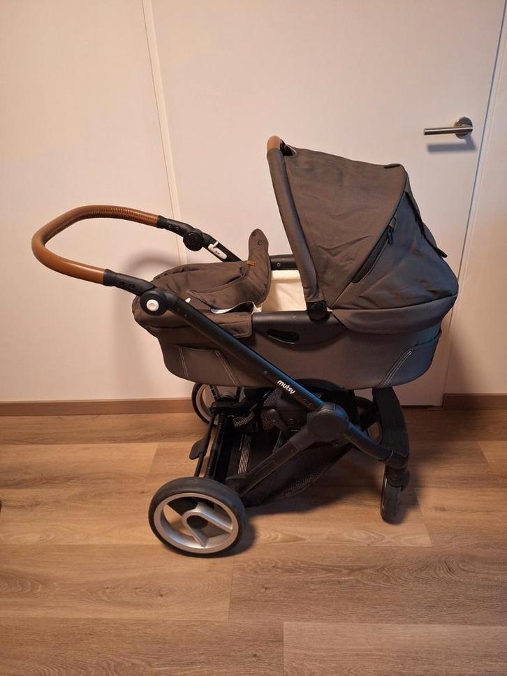 Mutsy Explorer, Kinderen en Baby's, Buggy's, Gebruikt, Regenhoes, Ophalen