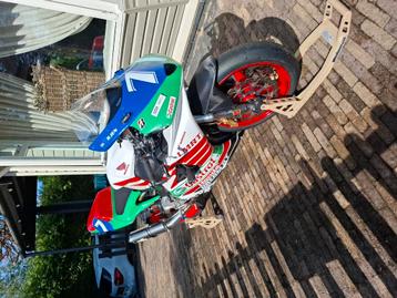 Circuitmotor Honda cbr 954 RR beschikbaar voor biedingen