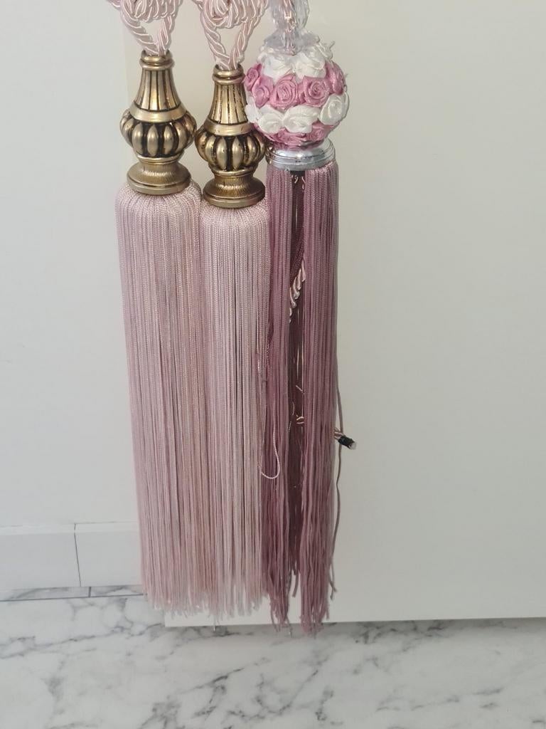 gordijnknop tweezijdig en één middelste knop in lichte poede, Ophalen of Verzenden, Zo goed als nieuw