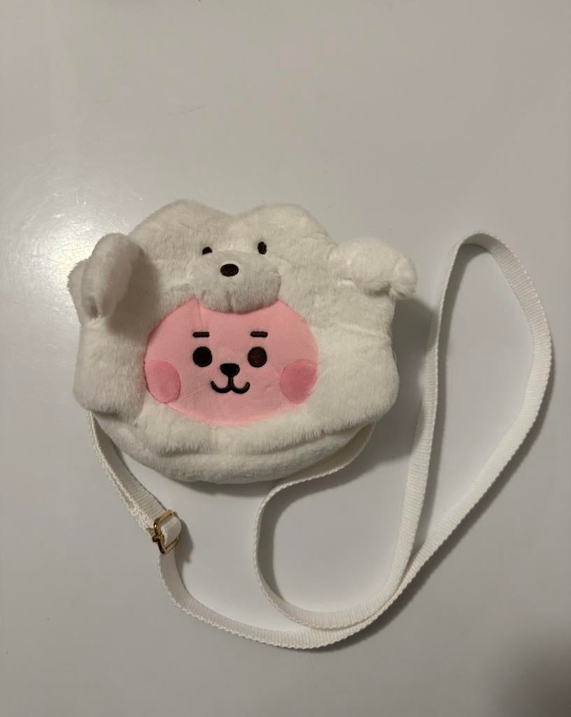 BTS BT21 fluffy cooky pouch crossbag schoudertas, Ophalen of Verzenden, Zo goed als nieuw, Gebruiksvoorwerp