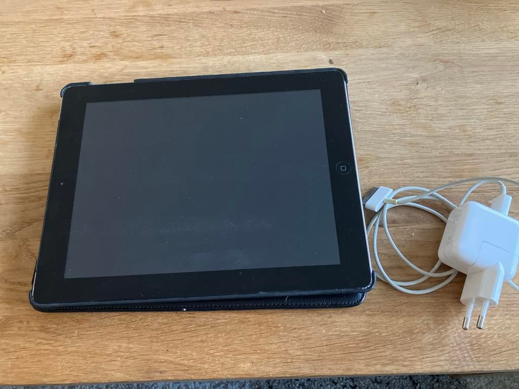 Apple iPad 2 met hoes en oplader, Computers en Software, Apple iPads, 10 inch, Gebruikt, 32 GB, Apple iPad