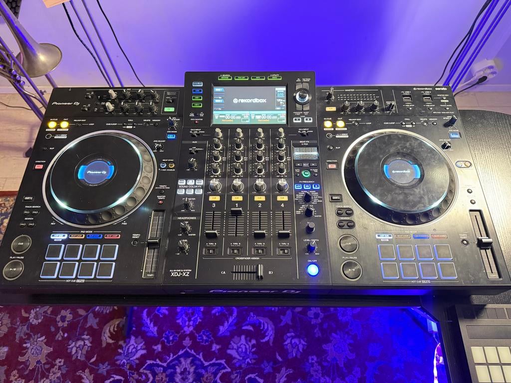 Pioneer XDJ-XZ 4 kanaals (Thuis gebruikt, Rookvrije studio), Muziek en Instrumenten, Dj-sets en Draaitafels, Ophalen, Dj-set, Zo goed als nieuw