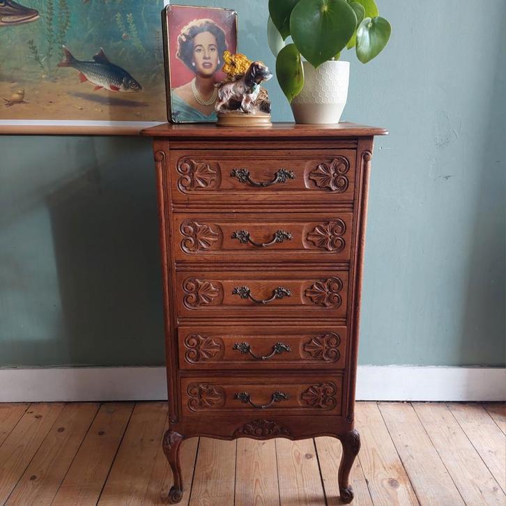 Lucky Vintage brocante ladekast Queen Anne stijl, Huis en Inrichting, Kasten | Ladekasten, Gebruikt, Minder dan 100 cm, 50 tot 100 cm