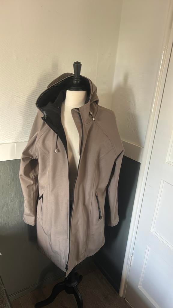 Ilse jacobsen 46 raincoat jas parka 46 zand kleur bruin, Ophalen of Verzenden, Zo goed als nieuw, Overige maten, Bruin