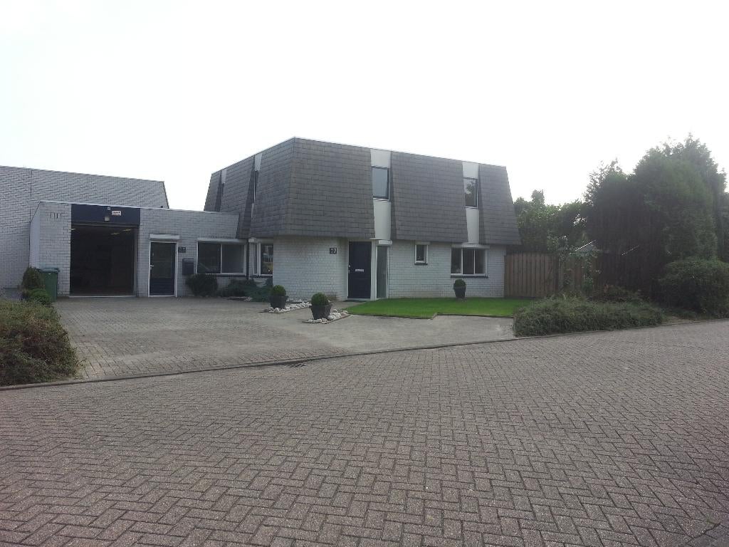 Bedr. woning e.d., De Pinckart 25/27, Nuenen, Huizen en Kamers, Noord-Brabant, 500 tot 1000 m², 160 m², 7 kamers