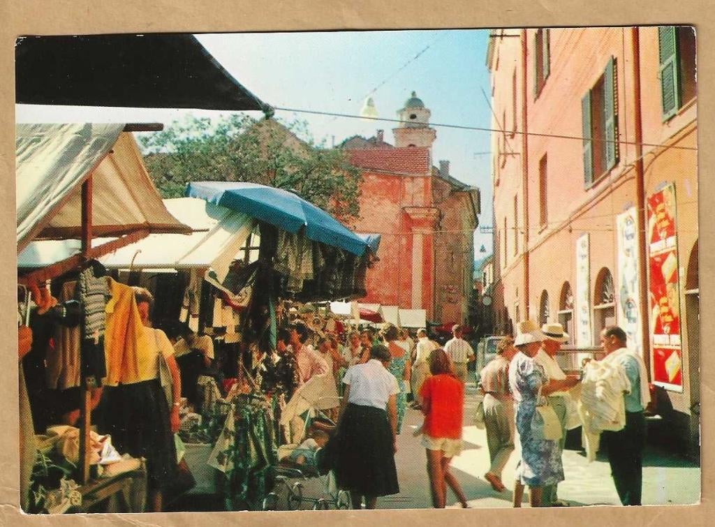 Ansichtkaart. Italië. Alassio. La piazzetta del Mercato., Ophalen of Verzenden, 1960 tot 1980, Ongelopen, Italië