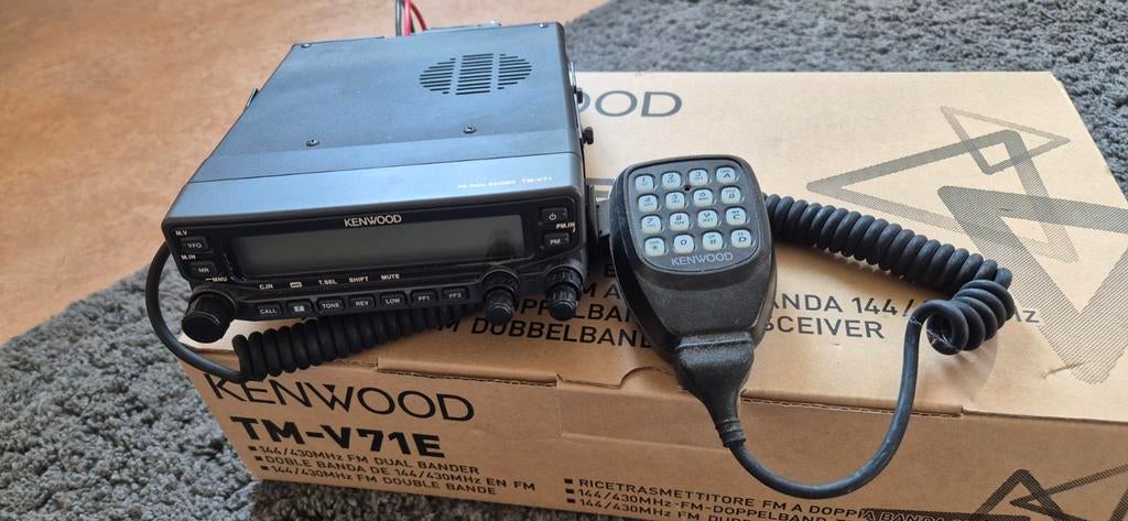 Nette Kenwood TM-V71E 2m/70cm dual band transceiver, Ophalen of Verzenden, Gebruikt, Zender en Ontvanger