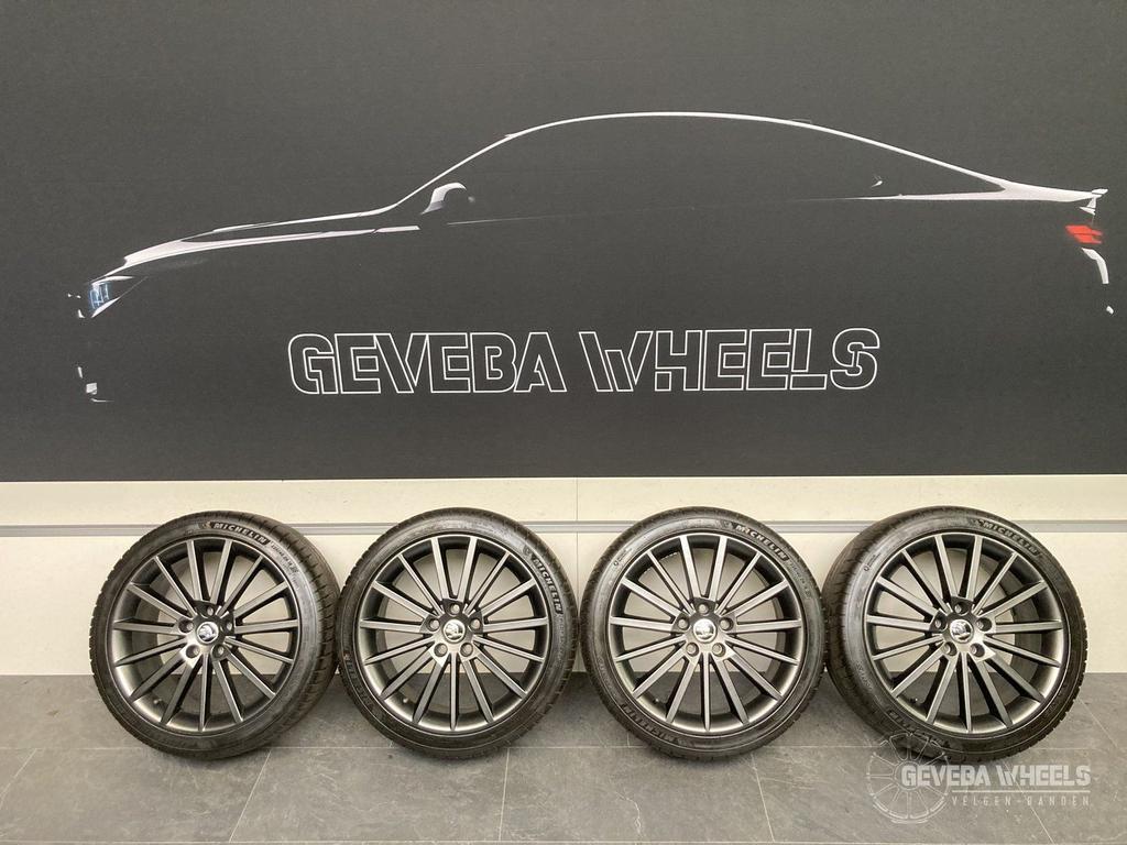 18” originele Skoda Octavia MK3 5E velgen + banden 5x112 5E0, Auto-onderdelen, Banden en Velgen, 18 inch, Gebruikt, -, -
