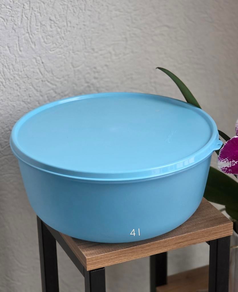 Tupperware Grote kommen 4L en 3 L, Huis en Inrichting, Keuken | Tupperware, Ophalen of Verzenden, Nieuw, Blauw, Bak of Kom