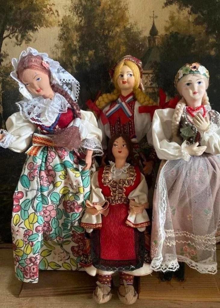 Klederdrachtpoppen, Verzamelen, Ophalen of Verzenden, Zo goed als nieuw