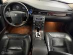 Volvo V70 2.5T Momentum AUTOMAAT / LEER / XENON, Blauw, 2521 cc, 93 €/maand, Euro 4