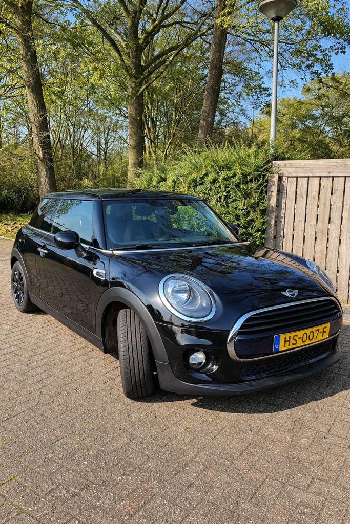 Mini 1.5 Cooper 2015 Zwart, Auto's, Voorwielaandrijving, Zwart, 4 cilinders, 4 stoelen