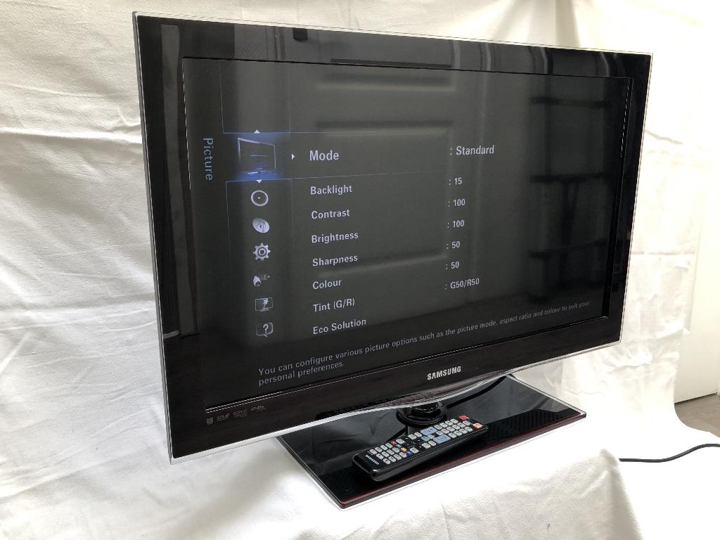 Samsung TV 32"/81cm incl. wall mount & remote, Ophalen, Gebruikt, 50 Hz, LCD