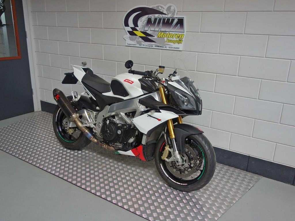 APRILIA TUONO V4 R APRC, 4 cilinders, Motorrijbewijs A, Bedrijf, Onbekend