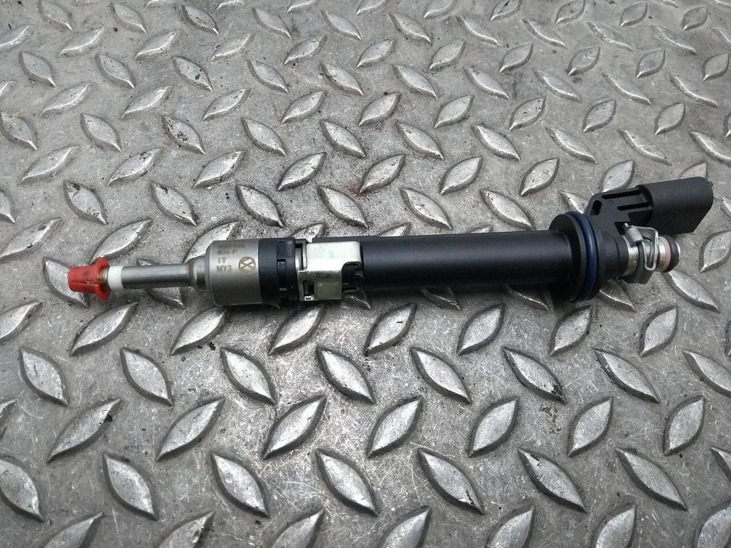 VOLKSWAGEN TOUAREG BRANDSTOF INJECTOR / VERSTUIVER 2018, Ophalen of Verzenden, Gebruikt, Stiba lid
