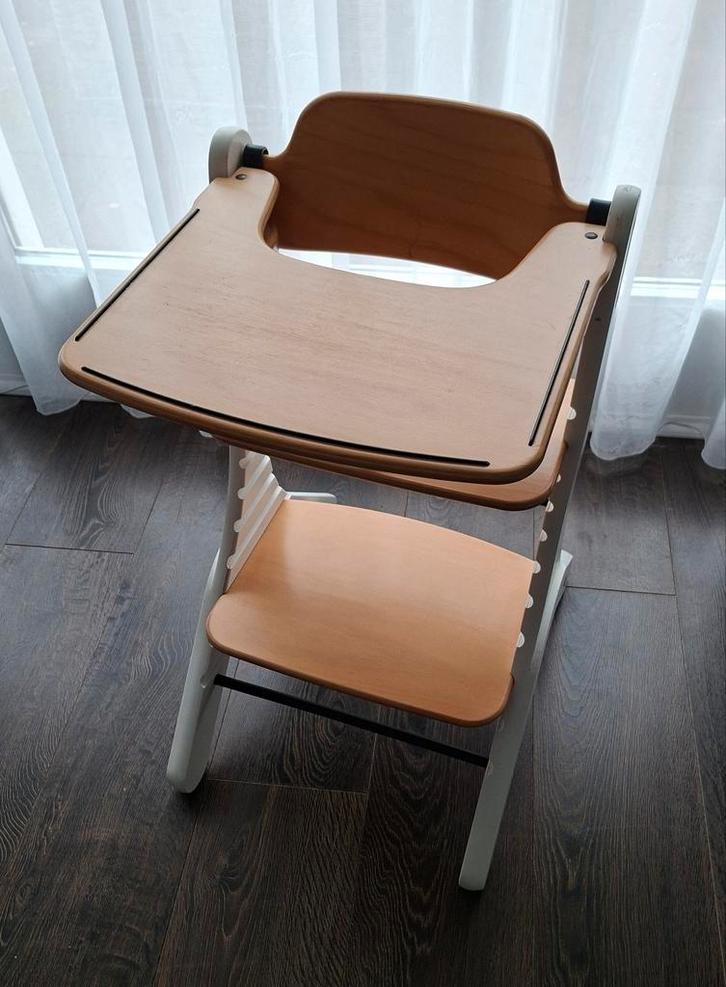 Kinderstoel meegroeistoel (dapper), Kinderen en Baby's, Kinderstoelen, Zo goed als nieuw, Meegroeistoel, Afneembaar eetblad, Ophalen of Verzenden