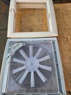 Thule ventilator dakraam 40 x 40, Ophalen of Verzenden, Zo goed als nieuw
