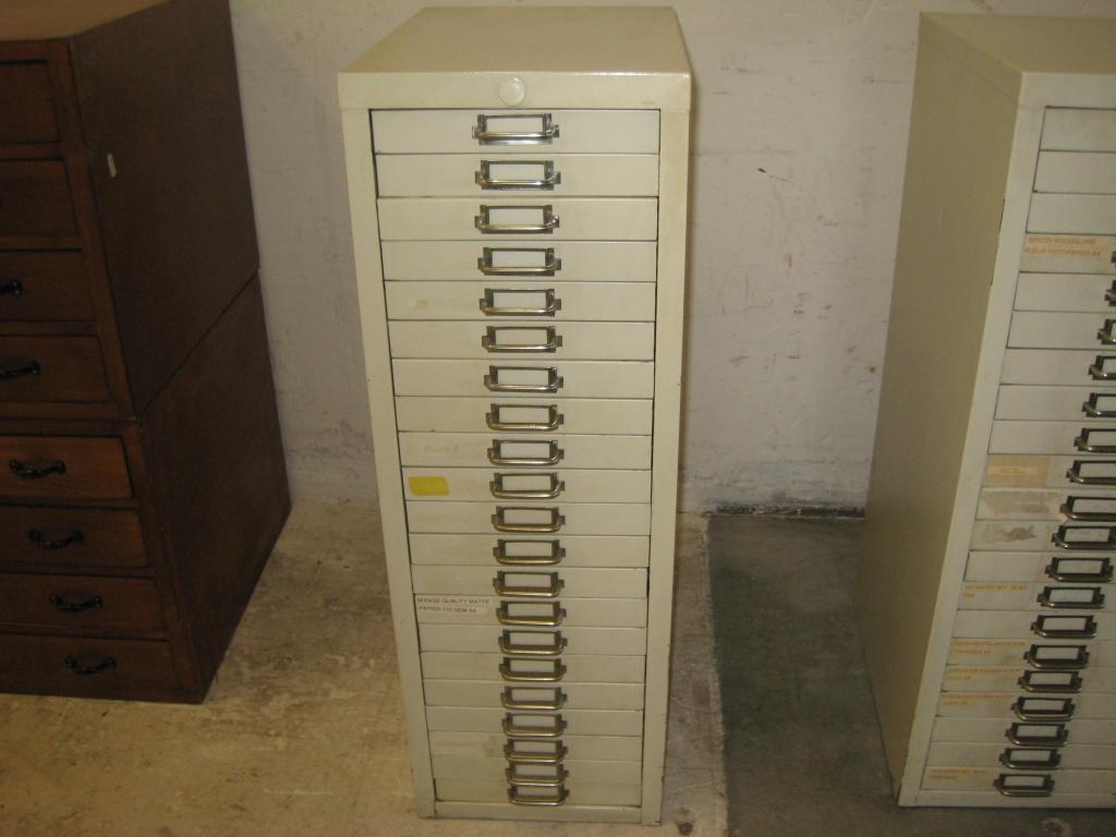 Metalen ladenkastje met 21 laatjes, Niet ingevuld, Gebruikt, Niet ingevuld, Niet ingevuld