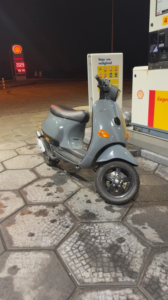 Vespa et2 70cc (OOK RUILEN TEGEN TYPE 70), Ophalen of Verzenden, Zo goed als nieuw, Tweetakt, Overige modellen