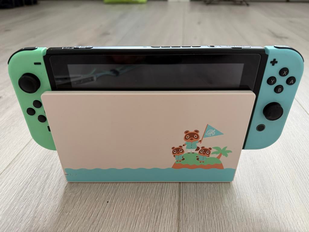 Limited Edition Nintendo Switch Animal Crossing, Spelcomputers en Games, Ophalen, 1 speler, Zo goed als nieuw, Vanaf 3 jaar