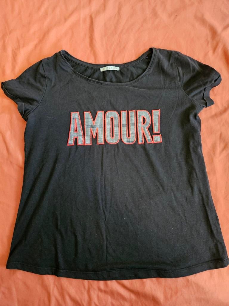 EDC zwart T-shirt maat M met 'AMOUR!' opdruk, Maat 38/40 (M), Verzenden, Zwart, Zo goed als nieuw