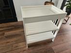 Gratis Witte commode met twee planken, Kinderen en Baby's, Kinderkamer | Commodes en Kasten, Gebruikt, Ophalen of Verzenden, 75 tot 100 cm