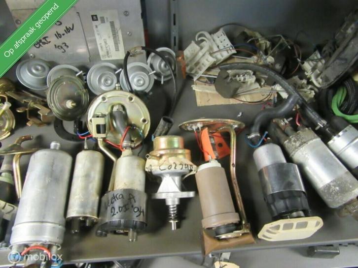 Benzinepomp pompen pomp Opel diverse , bj 1960 t/m nu, Auto-onderdelen, Brandstofsystemen, Gebruikt, Ophalen of Verzenden